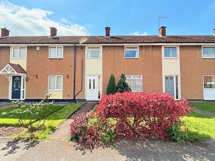 3 Bedroom Terraced House To Rent In Cottage Walk, Wilnecote, B77