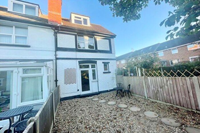 3 Bedroom Cottage To Rent In All Saints Avenue, Margate, CT9