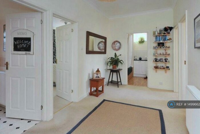 2 Bedroom Flat To Rent In Cotham Rd, Bristol, BS6