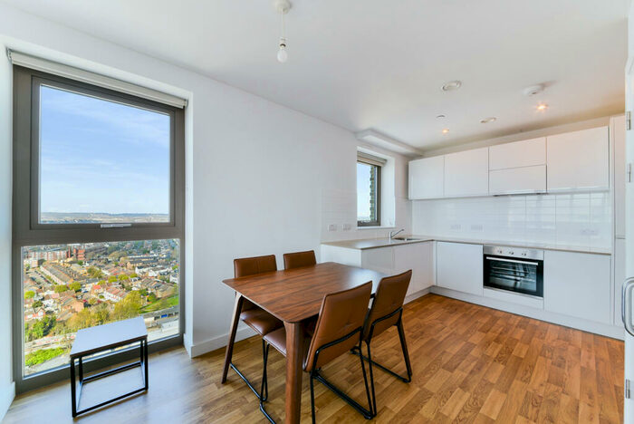 1 Bedroom Apartment To Rent In Apex Gardens, Aster Apartments Seven Sisters London, N15