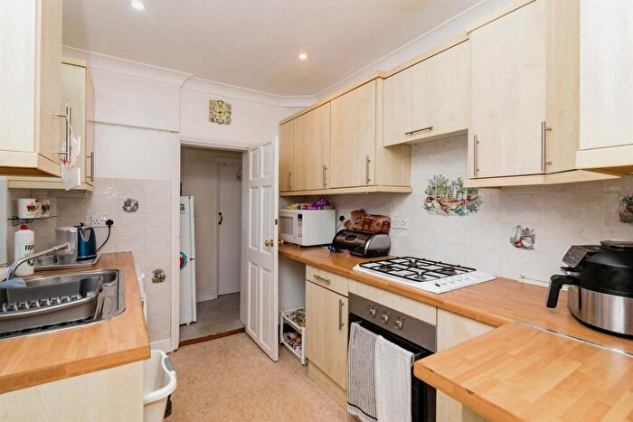 3 Bedroom Terraced House For Sale In Victoria Road, Lowestoft, NR33