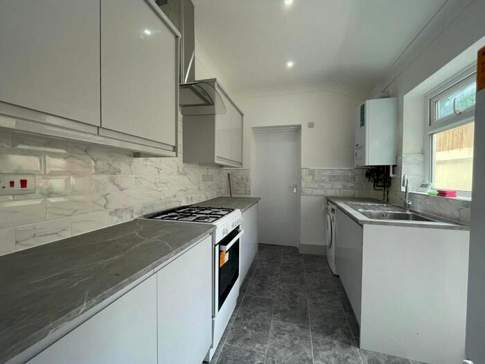 3 Bedroom Terraced House To Rent In Devon Road, Barking, Essex, IG11