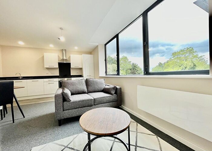 2 Bedroom Apartment To Rent In Balmoral House, Windsor Street, M5