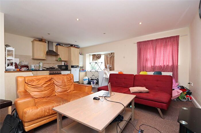 2 Bedroom Flat For Sale In Newport Road, New Bradwell, MK13