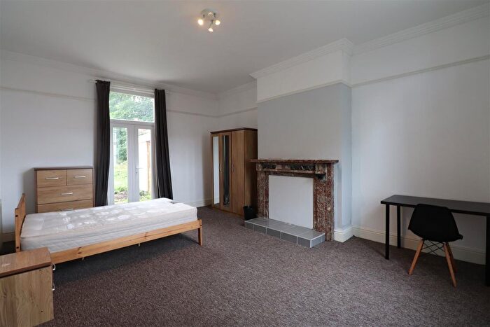 5 Bedroom Semi-Detached House To Rent In Reservoir Road, Edgbaston, B16