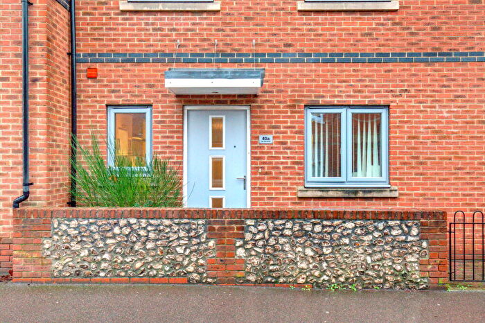 1 Bedroom Flat For Sale In Bar End Road, Winchester, Hampshire, SO23