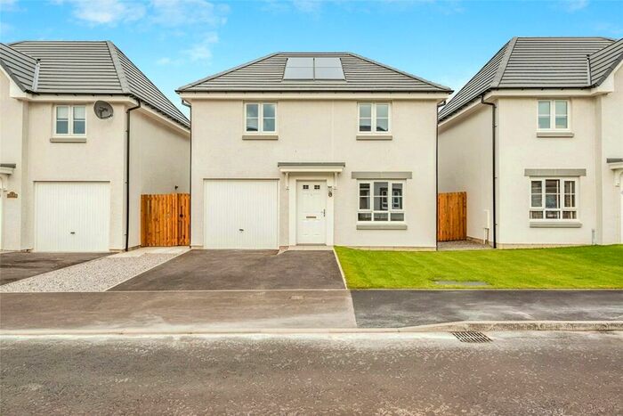 4 Bedroom Detached House To Rent In Benbecula Place, Inverness, IV2