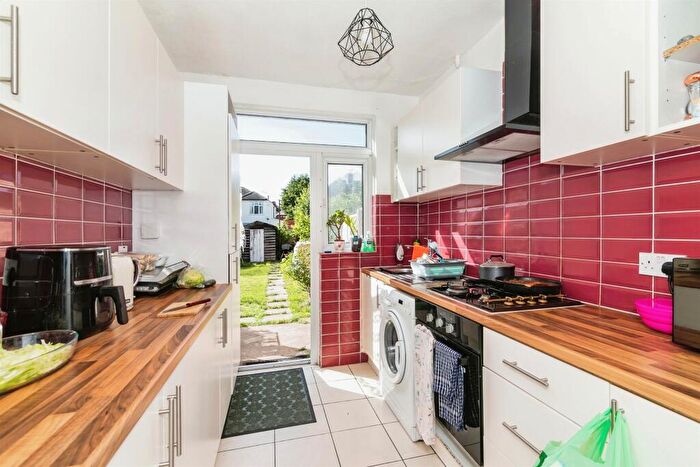 3 Bedroom Terraced House For Sale In Sandringham Road, Barking, IG11