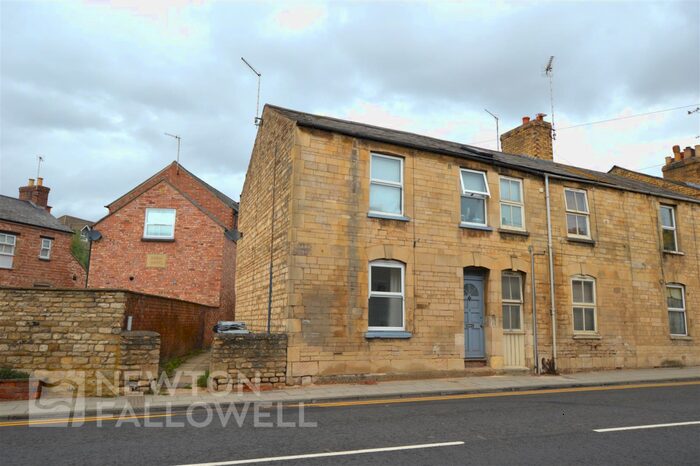 1 Bedroom Apartment To Rent In Wharf Road, Stamford, PE9