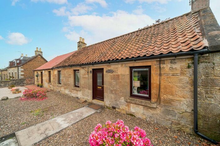 2 Bedroom Cottage For Sale In Lomond Road, Freuchie, KY15