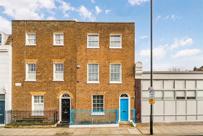 3 Bedroom End Of Terrace House To Rent In Dalling Road, London, W6