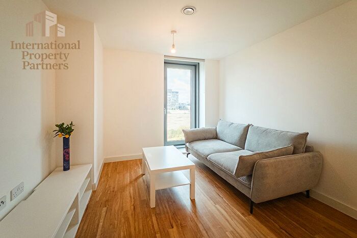 2 Bedroom Flat To Rent In Michigan Point Tower D, Michigan Avenue, Media City, Salford, M50