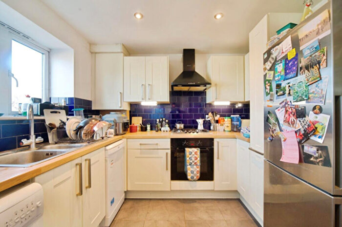 2 Bedroom Apartment To Rent In Carlton Lodge, Carlton Road, London, N4