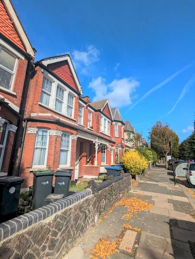 5 Bedroom Terraced House To Rent In Devonshire Road, London, N13