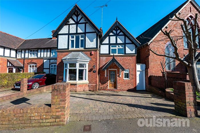 4 Bedroom End Terrace House For Sale In Alvechurch Road, Birmingham, West Midlands, B31