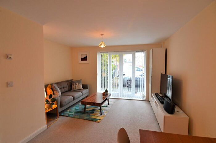 2 Bedroom Apartment For Sale In Onyx Crescent, Thurmaston, Leicester, LE4