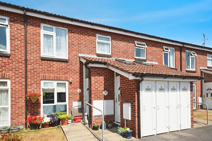 1 Bedroom Flat For Sale In Constable View, Chelmsford, CM1