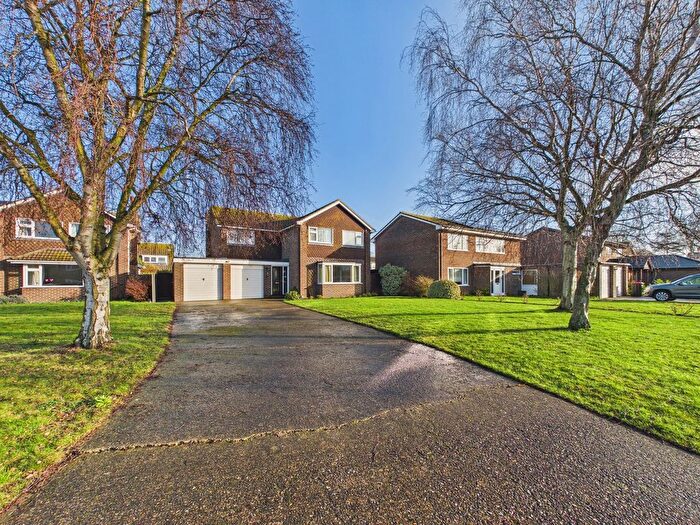 4 Bedroom Detached House For Sale In The Oaks, Broadstairs, CT10