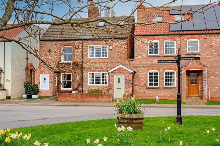 2 Bedroom Semi Detached House For Sale In Murton, York, YO19