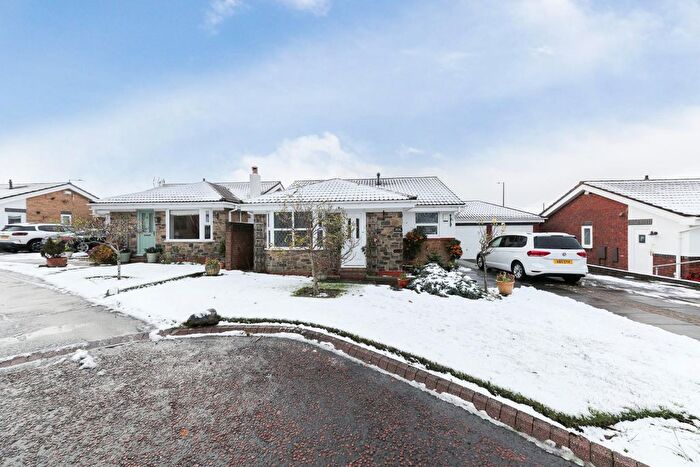 2 Bedroom Detached Bungalow For Sale In Hazelwood, Killingworth, NE12