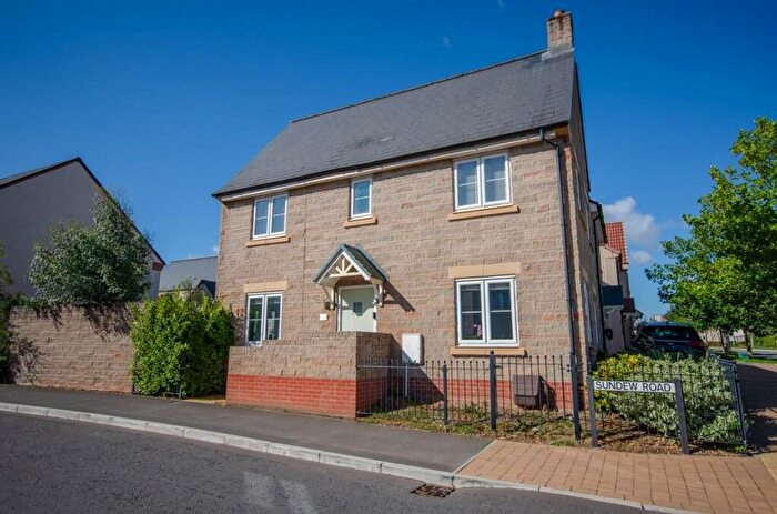 3 Bedroom Semi-Detached House For Sale In Sundew Road, Emersons Green, Bristol, BS16