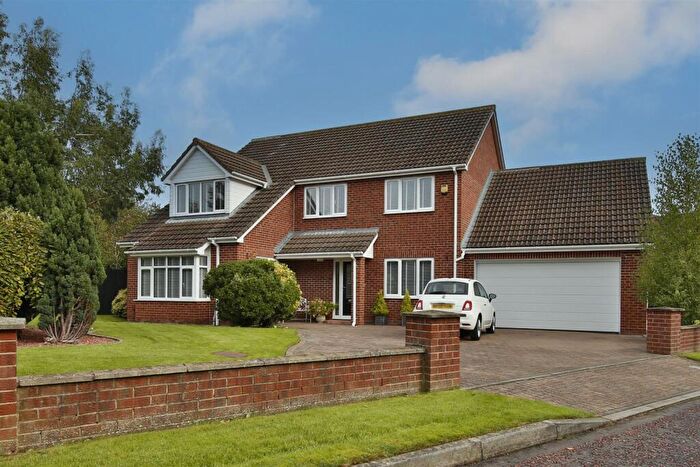 4 Bedroom Detached House For Sale In Ashdale Close, Middleton St. George, DL2