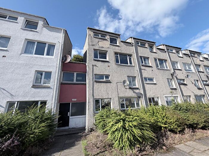 3 Bedroom Maisonette To Rent In Spruce Road, Abronhill, Cumbernauld, North Lanarkshire, G67