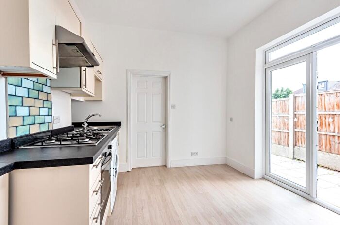 1 Bedroom Flat To Rent In Blandford Road Beckenham, BR3
