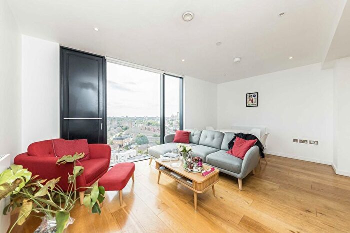 2 Bedroom Flat To Rent In Walworth Road, London, SE1