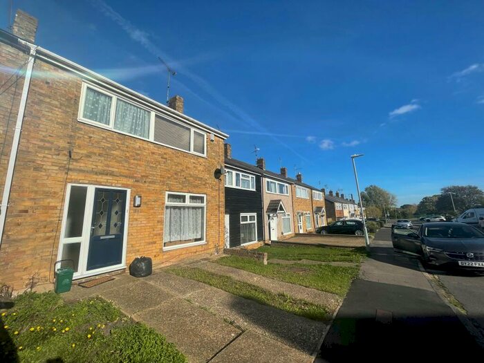 3 Bedroom House To Rent In Osborne Road, Basildon, SS16