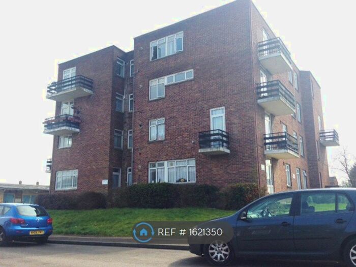 1 Bedroom Flat To Rent In Hollyfields, Harlow, CM19