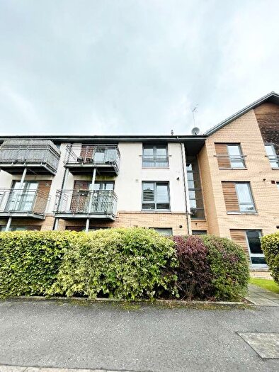 2 Bedroom Flat To Rent In Kirkton Avenue, Knightswood, Glasgow, G13