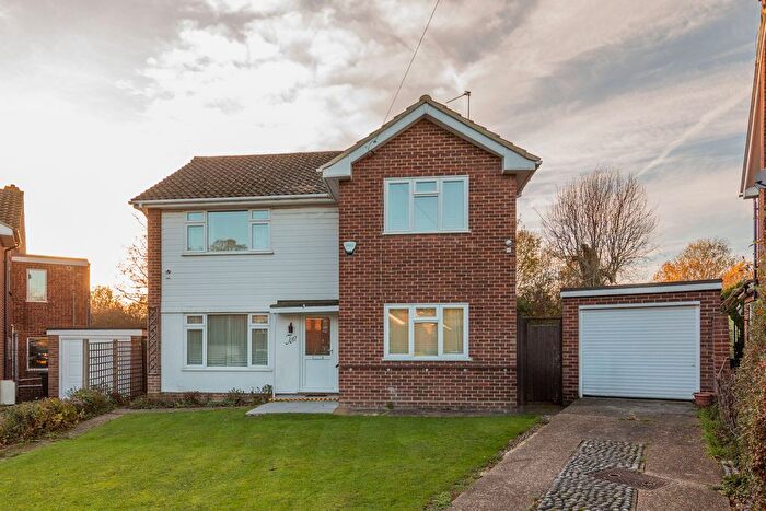 4 Bedroom Detached House For Sale In Lodge Close, Chigwell, IG7