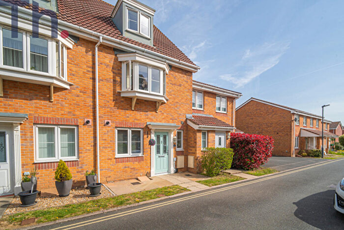 4 Bedroom Terraced House For Sale In Newport, Isle Of Wight, PO30