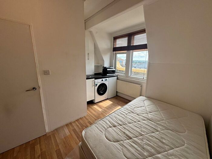 1 Bedroom Flat To Rent In London Road, Croydon, CR0