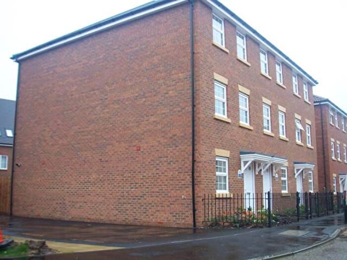 4 Bedroom House To Rent In The Runway, Hatfield, Hertfordshire, AL10