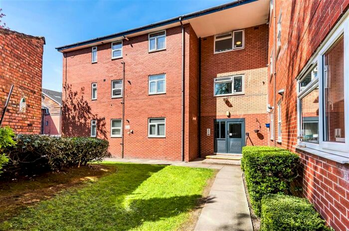 1 Bedroom Flat To Rent In Annesley Court Monton Road, Eccles, Manchester M30