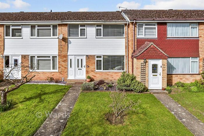 3 Bedroom Terraced House For Sale In Northleigh Close, Maidstone, Kent, ME15