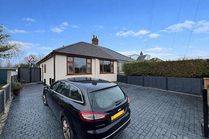 2 Bedroom Bungalow For Sale In Castle Lane, Staining, FY3