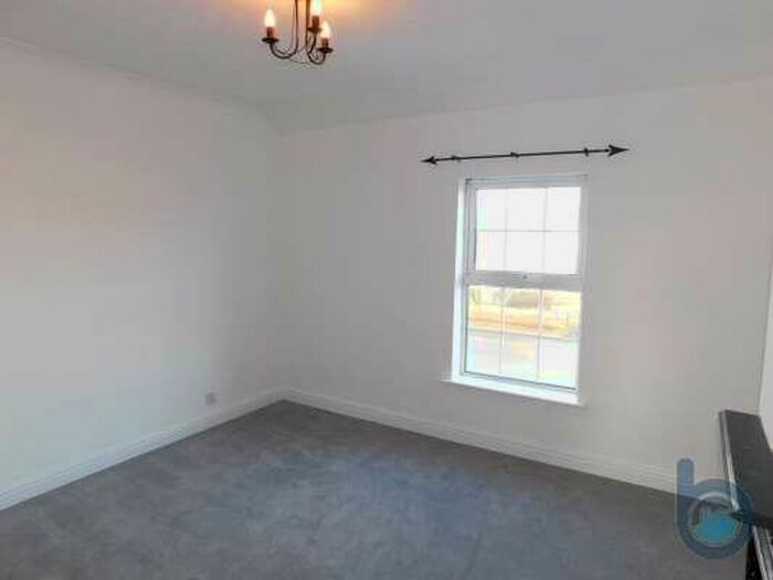 2 Bedroom End Of Terrace House To Rent In Broadway, Peterborough, Cambridgeshire, PE7