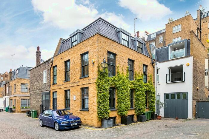4 Bedroom Mews House To Rent In Queen's Gate Place Mews, South Kensington, London, SW7