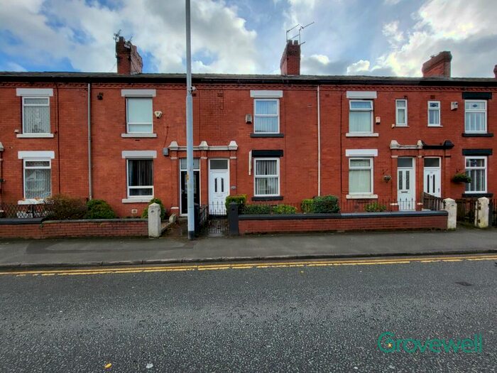 3 Bedroom Terraced House To Rent In Manchester Old Road, Middleton, Manchester, M24