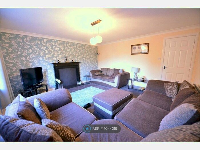 2 Bedroom Flat To Rent In Cornwall Street, Glasgow, G41