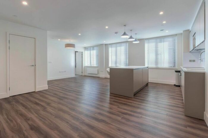 2 Bedroom Flat To Rent In The Lightwell, Cornwall Street, Birmingham, B3