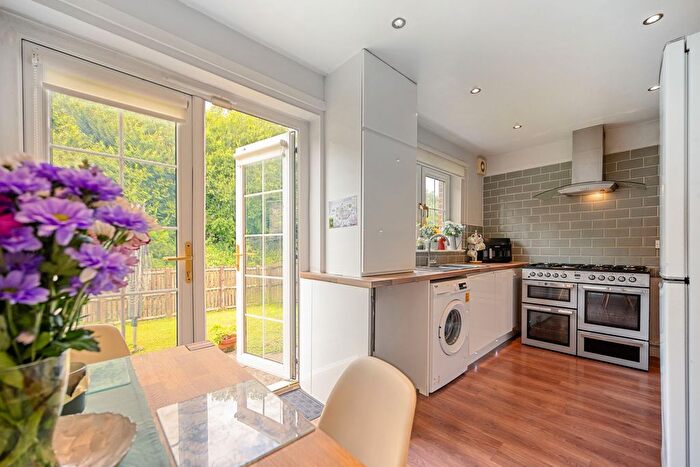3 Bedroom Detached House For Sale In Forrest Place, Armadale, EH48