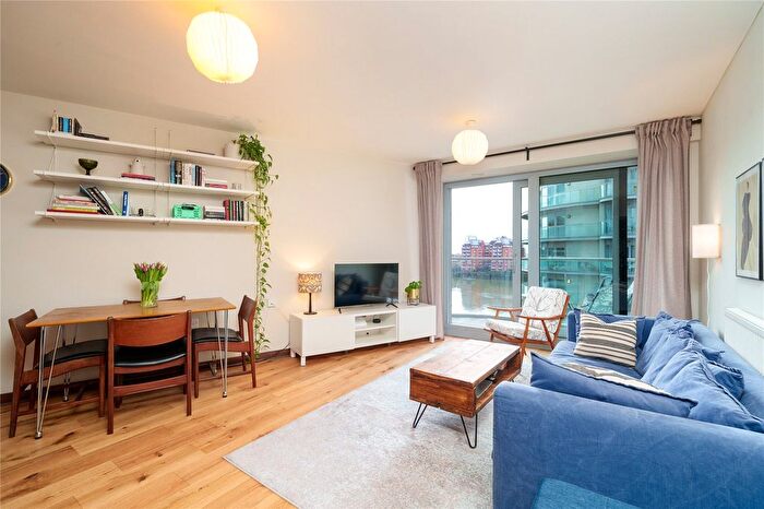 1 Bedroom Flat For Sale In Bridges Court Road, London, SW11