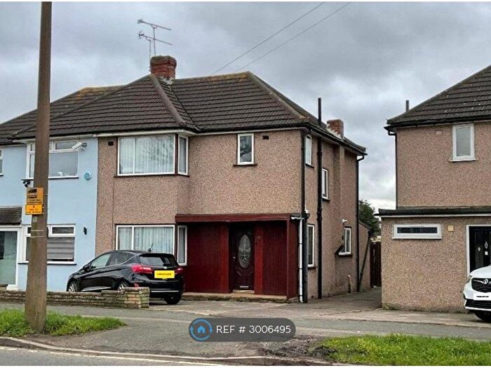 3 Bedroom Semi-Detached House To Rent In Coronation Drive, Hornchurch, RM12