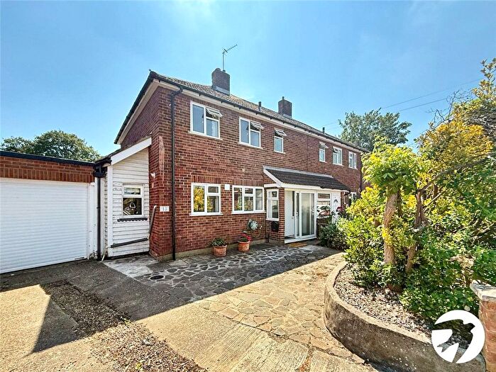 4 Bedroom Semi-Detached House To Rent In Veryan Close, Orpington, BR5