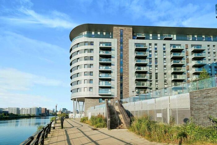 2 Bedroom Flat To Rent In Manchester Waters, Pomona Strand, Old Trafford, Manchester, M16