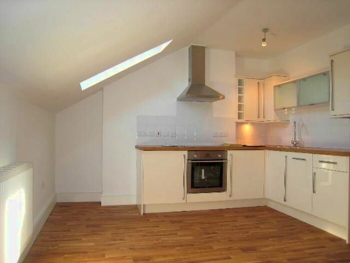 1 Bedroom Flat To Rent In Newton Road, Tunbridge Wells, Kent, TN1
